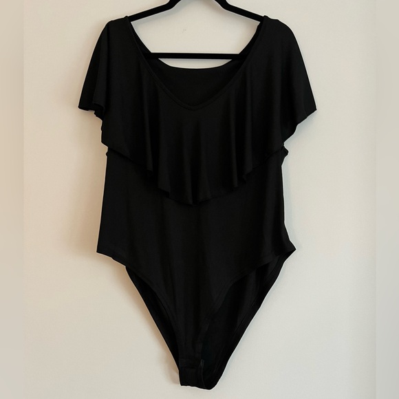 Curve Off The Shoulder Body Suit - NEVER WORN OR TRIED ON - SHEIN - Picture 2 of 3